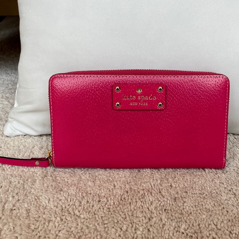 Kate Spade Pink Leather Zip Wallet